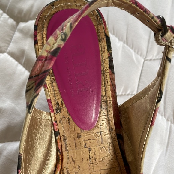 Ana flowered print wedges size 6.5 - Picture 4 of 7